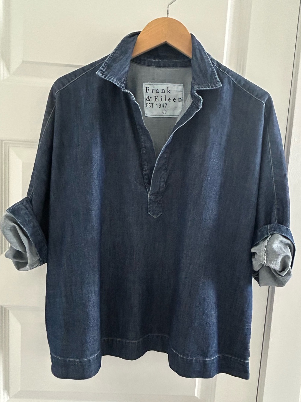 Frank & Eileen Gabi Popover Shirt in Denim Vintage Indigo Wash - Picture 9 of 10